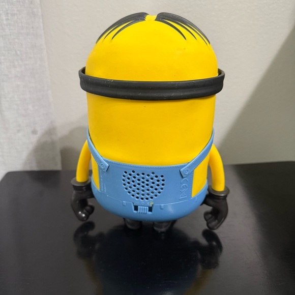 Minions 2019 The Rise Of Gru Real Live Stuart 8" Sound Animated Eye WORKS - Picture 3 of 7